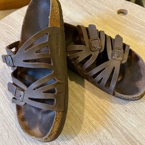 Birkenstock Granada Sandals / 39